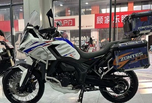 Zontes 703F - Motocicleta de Turismo de Aventura de 700cc y Triple Cilindro - Product Image 3