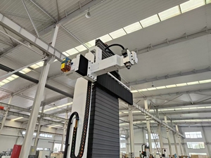 Machine de gravure CNC 5 axes RC1525 à tête oscillante pour mousse et <span class=keywords><strong>bois</strong></span>, gravure 3D et modèles 4D, gravure sur mousse EPS et <span class=keywords><strong>bois</strong></span> - Product Image 3