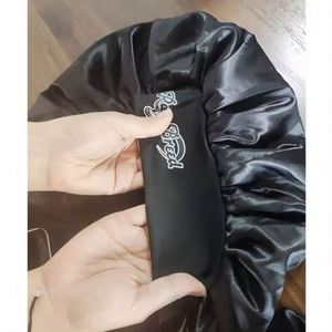 Gorro de Dormir de Seda de Alta Calidad de 36 cm con Logotipo de Diseñador, Doble Capa, Elástico e Irreversible, Gorro de Satén Personalizado para el Cabello - Product Image 2