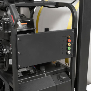 Nettoyeur haute pression compact pour usine avec réservoir d'eau intégré - Product Image 4