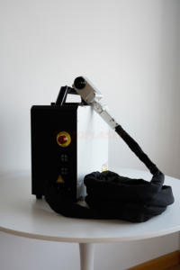 Fibre Handheld Laser Cleaner Peinture <span class=keywords><strong>Sac</strong></span> À <span class=keywords><strong>Dos</strong></span> 50W 100W Laser Dispositifs De Nettoyage <span class=keywords><strong>Pour</strong></span> La Surface Du Bois Enlèvement De La Saleté Laser Machine De Nettoyage - Product Image 3