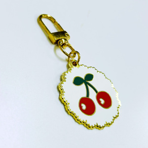 Chất Lượng Cao Kim Loại Quyến Rũ Nhà Máy Làm Cho Logo Của Riêng Bạn Tùy Chỉnh Anh Đào Quyến Rũ Kim Loại Cứng Men Móc Khóa - Product Image 2