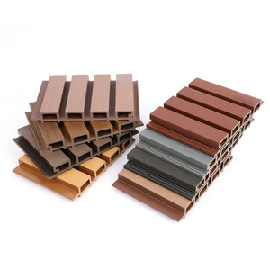 Vente directe d'<span class=keywords><strong>usine</strong></span> Panneau mural WPC moderne pour utilisation en salle de sport en extérieur Isolation thermique et acoustique Murs imperméables - Product Image 1