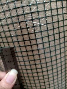 ลวดตาข่ายเชื่อมแบบดัตช์เคลือบสีเขียวขนาด 23 เกจ รูตาข่าย 10x10 มม. ขนาด 48" x 100" ป้องกันการงอ - Product Image 4