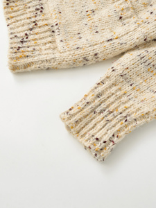 كارديجان نسائي عصري بقصة فضفاضة وياقة على شكل V بلون الكاكي وأكمام طويلة محبوكة - Product Image 4