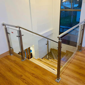 Rampe d'escalier intérieure en acier inoxydable avec poteaux en acier inoxydable, <span class=keywords><strong>fixation</strong></span> facile à faire soi-même, en verre trempé, moderne et personnalisée - Product Image 1
