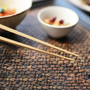 Venta al por mayor de palillos japoneses de lujo lindo estilo Sushi cubiertos de bambú reutilizable de lujo cocina regalo desechable cocina china - Product Image 6