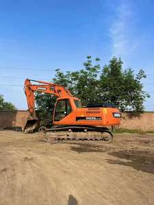 รถขุดตีนตะขาบ Doosan DH225LC 22.5 ตัน มือสอง พร้อมหัวต่อแบบ Quick Coupler และเบรกเกอร์  เครื่องยนต์ Doosan ได้รับการรับรองมาตรฐาน Daewoo CE  ปั๊มไฮดรอลิก KYB - Product Image 3