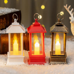 JIACAI Vierseitige Wasserdichte IP33 Batteriebetriebene Plastik-LED Warmgelbe Elektronische Kerzenlampe Retro Kleine Laterne Weihnachten - Product Image 1