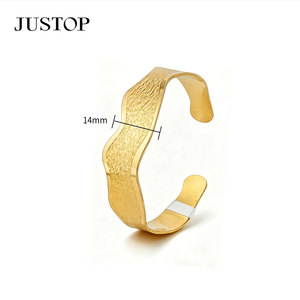 <b>Bangles</b> OEM/OEM custom waterproof stainless steel Gold plating Fashion Jewelry hypoallergenic supplies women <b>bangle</b> <b>bracelet</b> - Product Image 5