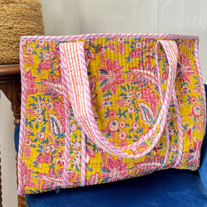 <span class=keywords><strong>Borsa</strong></span> Tote Grande Reversibile <span class=keywords><strong>Trapuntata</strong></span> in Cotone Stampato a Mano Arancione e Rosa, <span class=keywords><strong>Borsa</strong></span> a Spalla Fatta a Mano da Viaggio - Product Image 1