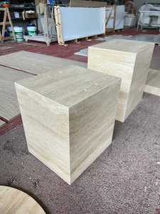 Piedistallo in <span class=keywords><strong>Travertino</strong></span> a Cubo con Angoli Smussati Personalizzato, Espositore in Pietra Naturale Beige per Decorazioni di Hall e Mostre - Product Image 5