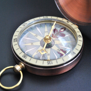 Boussole de poche en métal antique de poche Style <span class=keywords><strong>nautique</strong></span> lumineux portable léger pour la navigation en plein air explorant la nature - Product Image 5