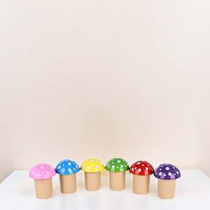 Molino de Hierbas Multifuncional con Forma de Hongo Creativo, Almacenamiento de 3 Capas, Molinillo de Hierbas de Plástico - Product Image 4