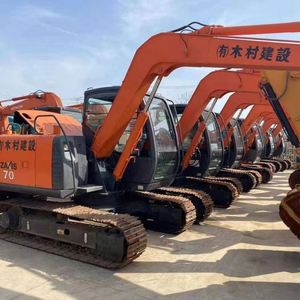 Excavateur Hitachi ZX70 d'occasion à vendre Hitachi Digger ZX70 d'occasion - Product Image 1