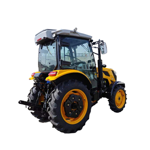 Tracteur 4x4 de 130 CV avec transmission 8+2 et direction assistée pour une utilisation facile - Product Image 4