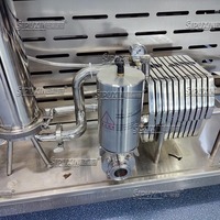 Petite machine de mélange de parfum SPX Parfum de voiture avec contrôle PLC Machine de mélange de filtration de parfum par filtrage de congélation