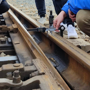 Appareil de mesure numérique portatif coulissant pour la mesure de l'usure des rails, jauge d'usure pour l'entretien des voies ferrées - Vente directe usine - Product Image 4