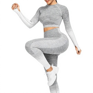 Conjunto de Yoga de 2 Piezas para Mujer, Transpirable, Sin Costuras, con Orificio para el Pulgar, Top Corto de Manga Larga, Leggings de Cintura Alta, Ropa Deportiva para Gimnasio - Product Image 3
