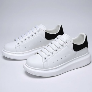 Zapatos para Caminar de Alta Calidad 2026 para Hombre y Mujer, con la Misma Suela Gruesa Blanca, Zapatos Planos Cómodos, Zapatos Hombre - Product Image 1