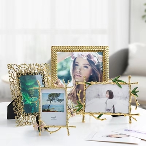 <span class=keywords><strong>Cadre</strong></span> <span class=keywords><strong>Photo</strong></span> personnalisé, lumière de luxe, branche dorée, <span class=keywords><strong>cadre</strong></span> <span class=keywords><strong>photo</strong></span> 6 /7 pouces, <span class=keywords><strong>cadre</strong></span> <span class=keywords><strong>photo</strong></span> haut de gamme, cadeaux de mariage/vacances - Product Image 2