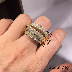 Fabrikneuer mehr schicht iger Linien <span class=keywords><strong>ring</strong></span> Damen Vintage geometrischer vergoldeter Zirkon schmuck Exquisiter leichter Luxus-<span class=keywords><strong>Ring</strong></span> - Product Image 4