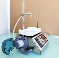 Machine de remplissage de gel lessive et de verres à boisson avec pompe péristaltique à grand débit pour la distribution de liquides