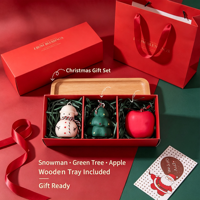 Coffret Cadeau Bougies de Noël Bonhomme de Neige 3D Bougies Pomme et Poire Anglaise Freesia Oud Hivernal Pomme Rouge Plateau en Bois