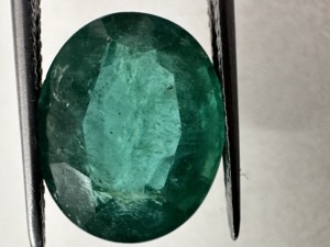 Impresionante Piedra Preciosa Suelta de Corte Esmeralda Ovalada Verde de 6.42 Quilates, Piedra Natural para Joyería Fina Personalizada, Colección al por Mayor - Product Image 1