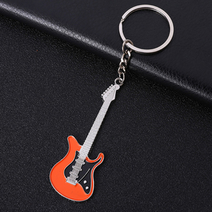 Tùy Chỉnh Keychain Charms Dễ Thương Men Kim Loại Guitar Musicomania Người Hâm Mộ Mặt Dây Chuyền Móc Chìa Khóa Cho Phụ Nữ Đảng Dây Móc Khóa Quà Tặng - Product Image 2