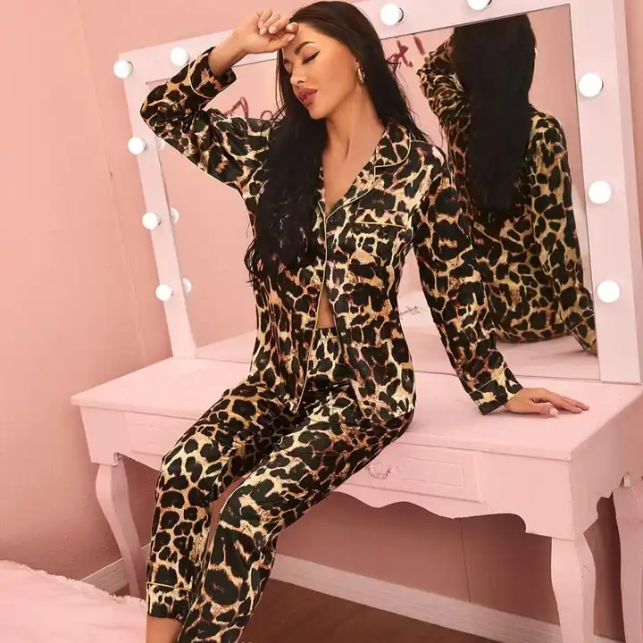 Pijama para mujer Animal Print Completo