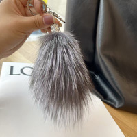 Porte-clés pendentif en véritable fourrure de renard, style classique, accessoire en peluche pour femme, breloque de clé haut de gamme, ornement de sac en fourrure, de Hebei