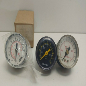 Plc Mixed Lot of 3 New Old Stock 1.5" 1/8" Npt Rear <strong>Gaus</strong> 4274777 for Warranty Product - Product Image 1