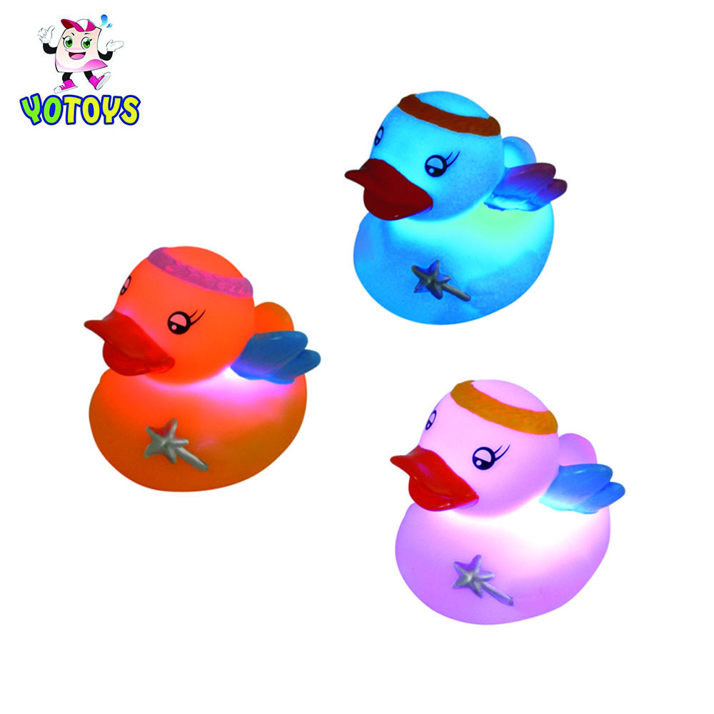 Милая мигающая игрушка для ванны для детей, игрушка для ванны со светодиодной подсветкой