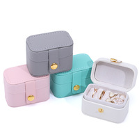 Petite boîte à bijoux portable pour un usage quotidien Boucles d'oreilles à clipser Stockage de bibelots pour bagues et outils de bijoux Emballage d'équipement