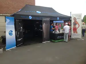 Carpa de exposición al aire libre Paquetes para ferias y eventos Gazebo Accesorios Toldos al aire libre