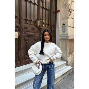 Women's <b>White</b> Silk <b>Sweatshirt</b> Embroidered Hoodies for Winter and Autumn XS Size Light Weight - Product Image 3