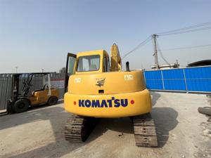 KOMATSU Japon a utilisé PC60-7 la mini excavatrice 6ton avec les composants de noyau-pompe à engrenages de boîte de vitesse de moteur à vendre - Product Image 2