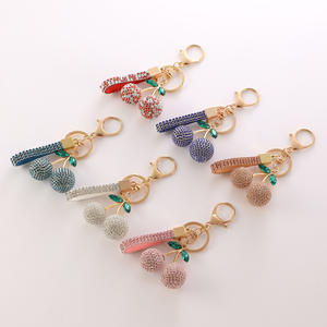 2025 nuevo creativo nuevo 3D diamante fruta llavero regalo del Día de San Valentín empresa regalo aleación cereza llavero listo para enviar - Product Image 1