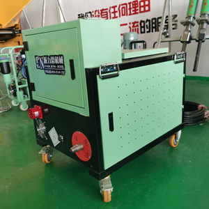 Machine de pulvérisation sans durcissement <span class=keywords><strong>PLE</strong></span> Pulvérisateur de bitume chaud à revêtement étanche Petit équipement mobile de pulvérisation d'asphalte en caoutchouc - Product Image 5