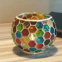 Bougeoirs en mosaïque de verre uniques de 10.5x7x8cm Bougeoirs en mosaïque de verre européens élégants Décor coloré fait à la main pour la maison