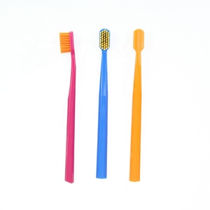 Cepillo de Dientes Manual Extra Suave de Cabeza Ancha Estilo Suizo, Popular, para Adultos, Uso Doméstico, Recomendado por Dentistas - Product Image 4