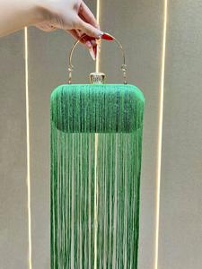 กระเป๋าคลัตช์โพลีเอสเตอร์มีพู่ห้อยกระเป๋าแฟชั่นสำหรับผู้หญิง7สีเหมาะกับทุกการใช้งานทุกวัน - Product Image 6