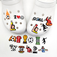 Breloques PVC Football pour Crocs, Ensemble de Breloques Personnalisées Maillot d'Équipe de Football, Décorations de Chaussures de Sport pour Sabots et Sandales