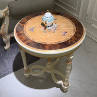 Grande table basse de salon de luxe classique, style palais royal, en bois sculpté et marqueterie, pour villa