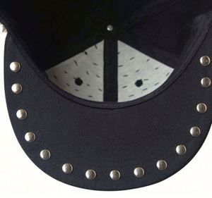 Gorra de béisbol unisex de lona ajustable con remaches y púas plateadas, estilo punk, rock, hip hop, con diseño de erizo - Product Image 4