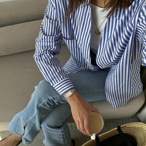 Camicetta Casual alla Moda con Colletto Rovesciato <span class=keywords><strong>e</strong></span> Stampa <span class=keywords><strong>a</strong></span> <span class=keywords><strong>Righe</strong></span> Blu <span class=keywords><strong>e</strong></span> <span class=keywords><strong>Bianca</strong></span> per <span class=keywords><strong>Donna</strong></span> - Product Image 2