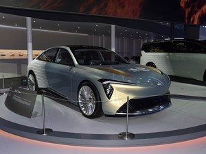 <span class=keywords><strong>Nuova</strong></span> Buick Electra L7 2025, berlina di lusso di medie-grandi dimensioni, veicolo ibrido elettrico a autonomia estesa, 1420 km NEDC, 252 kW - Product Image 4
