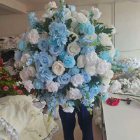 Hochzeitsblumenarrangements MoKtong Natürlich Aussehende Seiden-70cm-Blaue Weidenblatt-Kirschblüten-Blumenkugeln für Babypartys