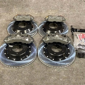 Kit de gros freins flottants BBK personnalisés 2 pièces pour Mustang GT 2015 avec support - Product Image 2